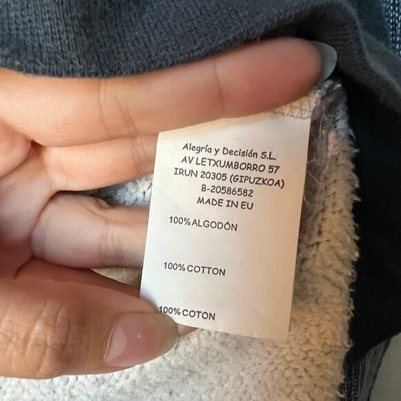 Loreak Mendian Gray Contrast Patch Crewneck Sweater Size Large - Picture 6 of 7